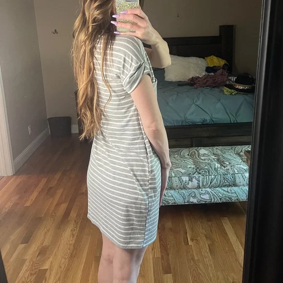 Kiki Larue size small grey striped dress - Picture 3 of 3